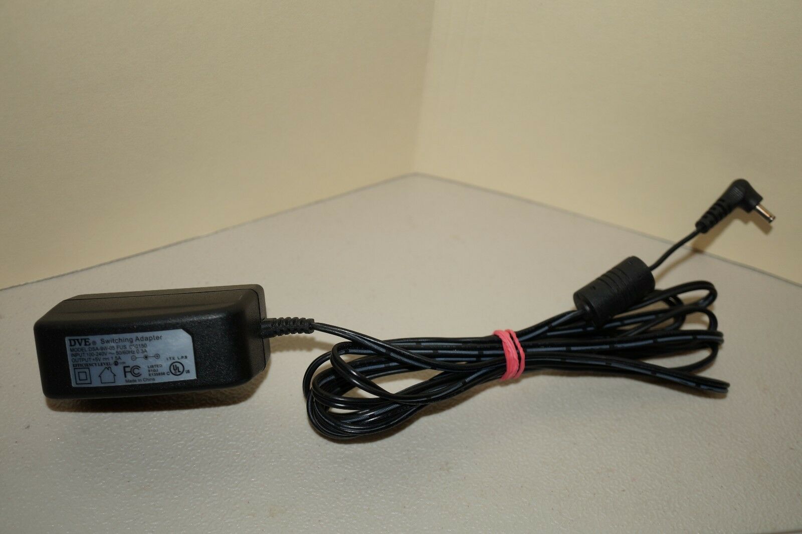 *Brand NEW*DVE DSA-9W-05 5V 1.5A AC Adapter Power Supply